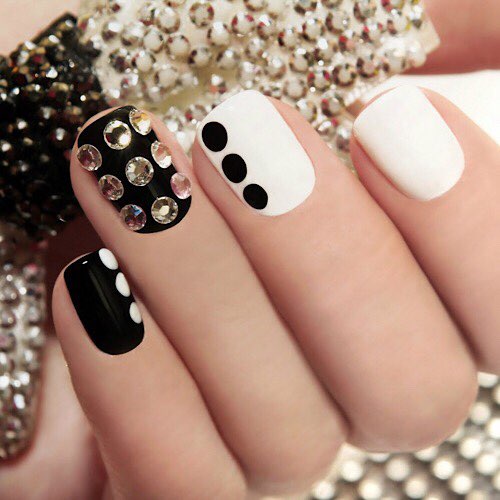 TAM’S NAILS SPA - Dipping Powder